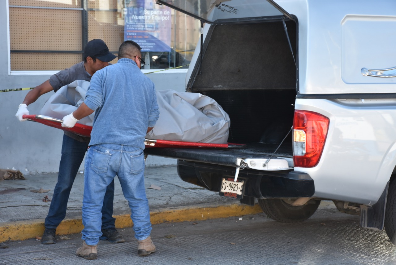 Localizan cadáver de mujer en descomposición en vivienda de Orizaba