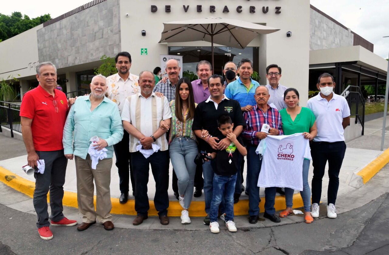 Sergio Gutiérrez resalta importancia de la Reforma Democrática en reunión con periodistas en Xalapa