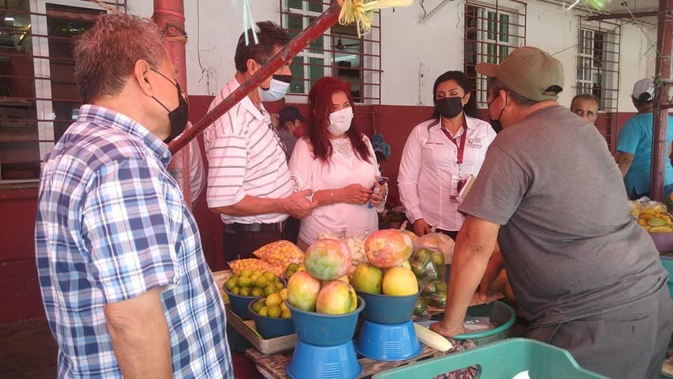 Impulsa Ayuntamiento programas de prevención de enfermedades en colonias y mercados