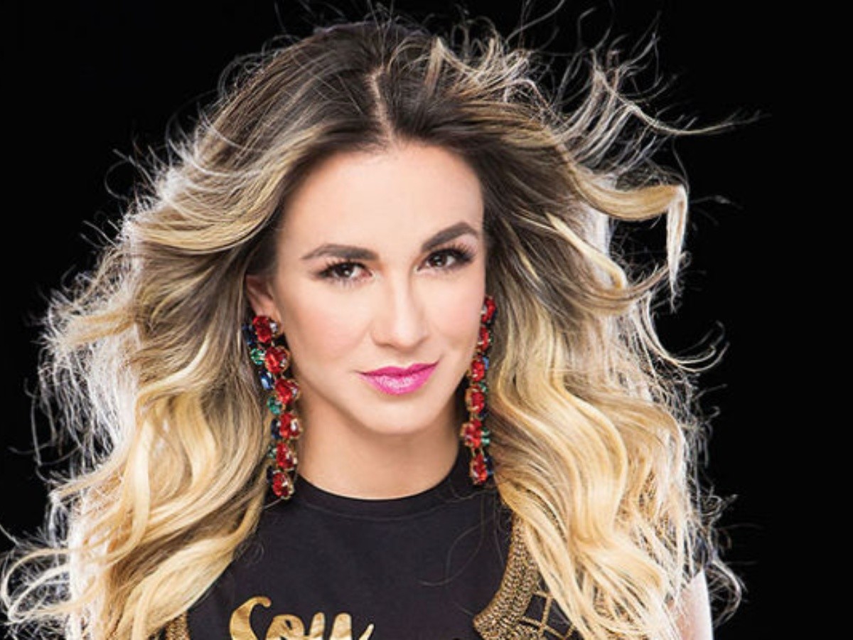 Fiestas de Santa Ana en Boca Del Río: Hoy concierto de Maria José