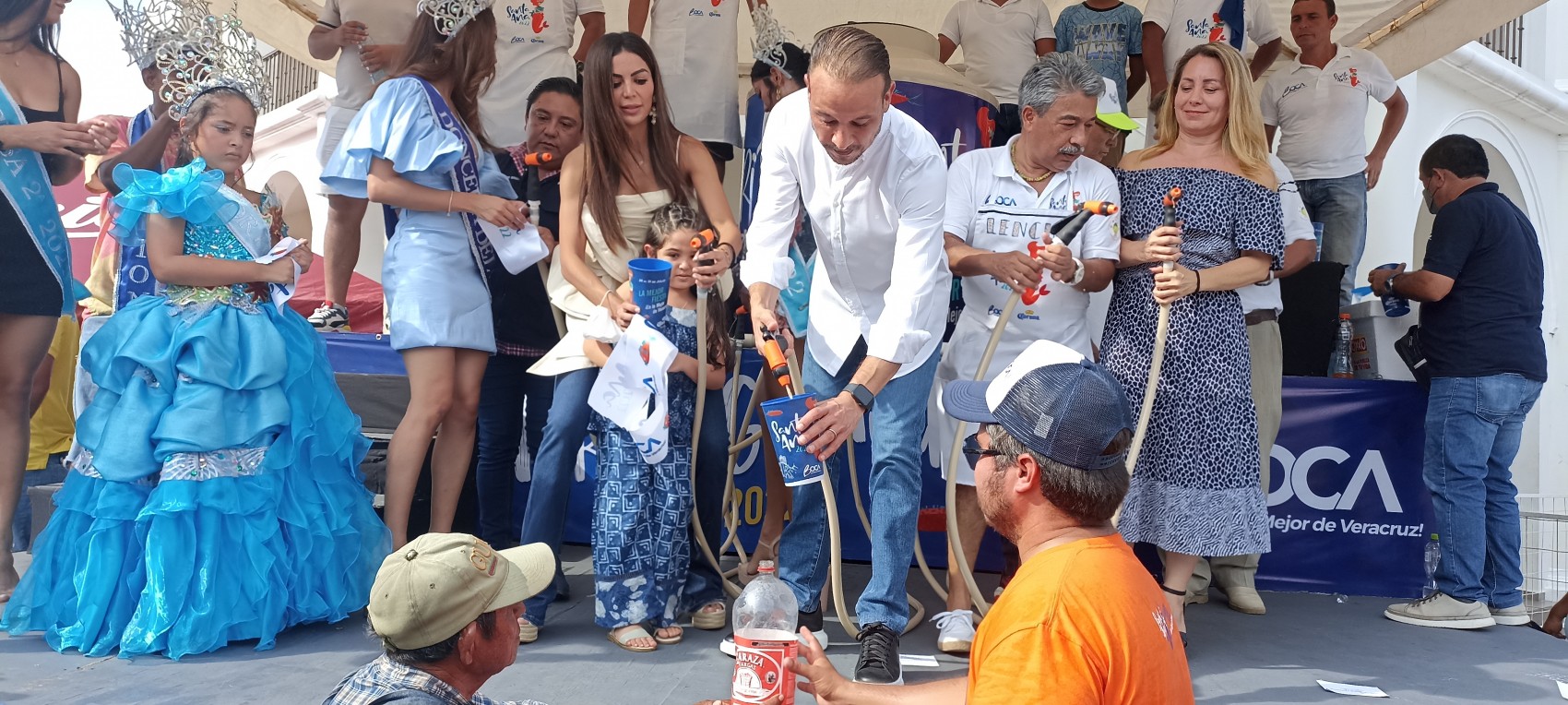 Un éxito la degustación del torito de cacahuate en las Fiestas de Santa Ana de Boca del Río