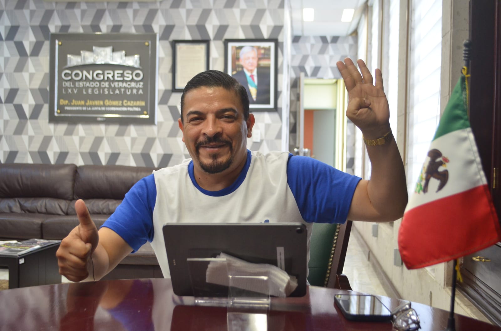 Veracruz consolida su vocación democrática con adición al artículo 11 constitucional: Cazarín