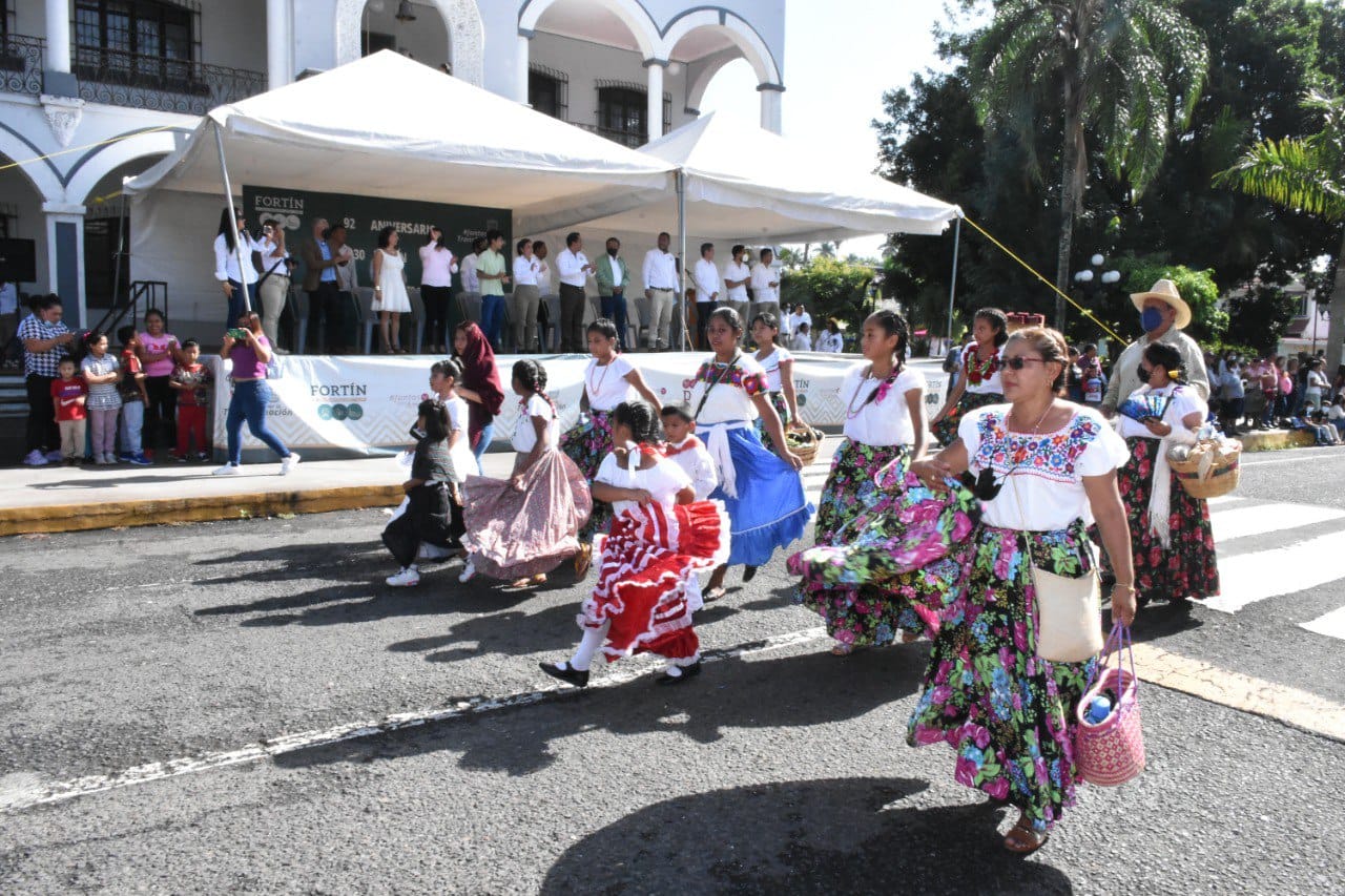 Conmemoran 92 Aniversario de Fortín con acto cívico, desfile y actividad músico-cultural