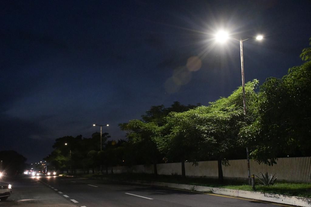 Realiza alcaldesa Lobeira de Yunes encendido del alumbrado en la carretera Veracruz-Xalapa
