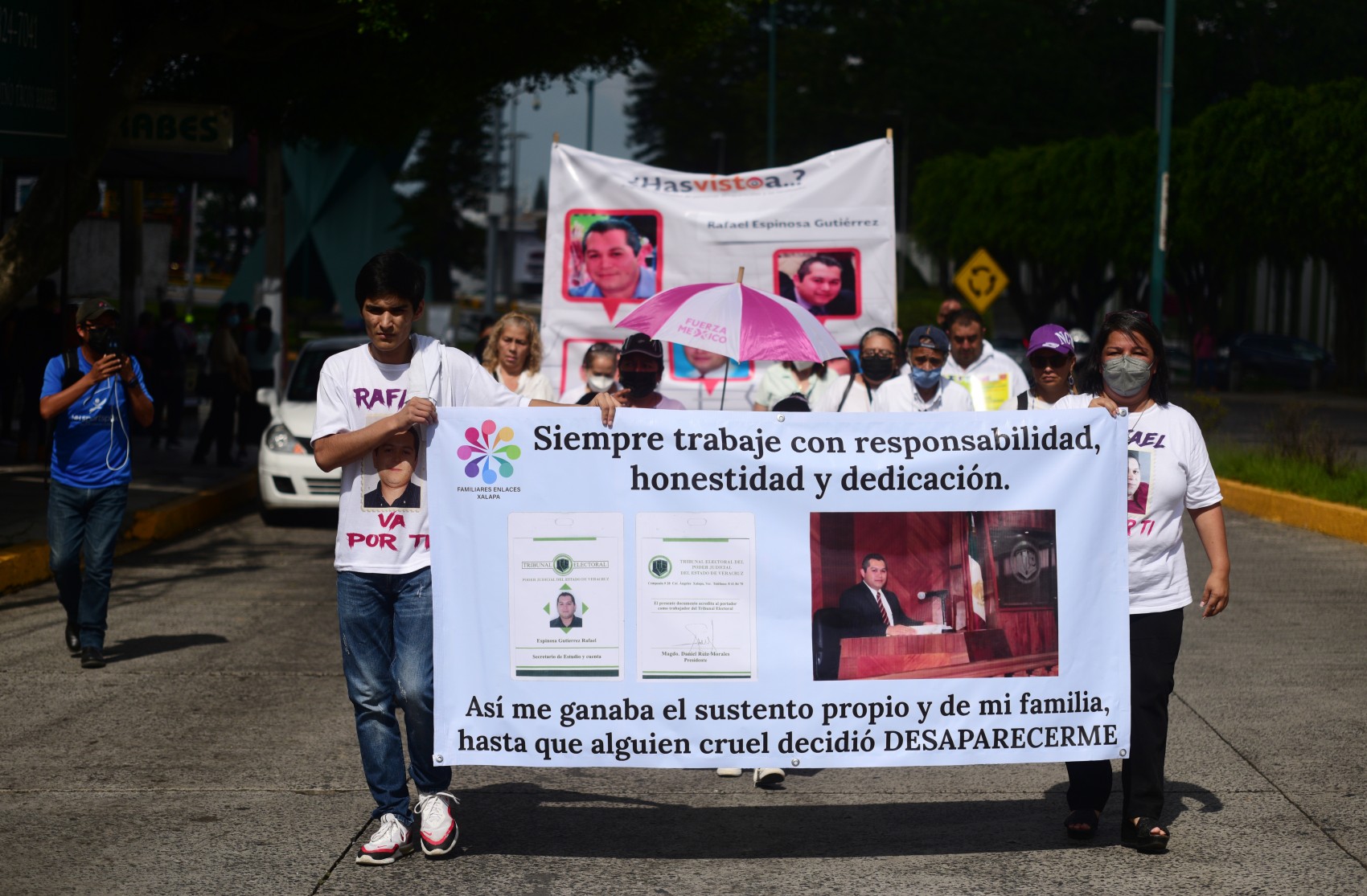 Identificación en fosas clandestinas es lenta : Colectivos