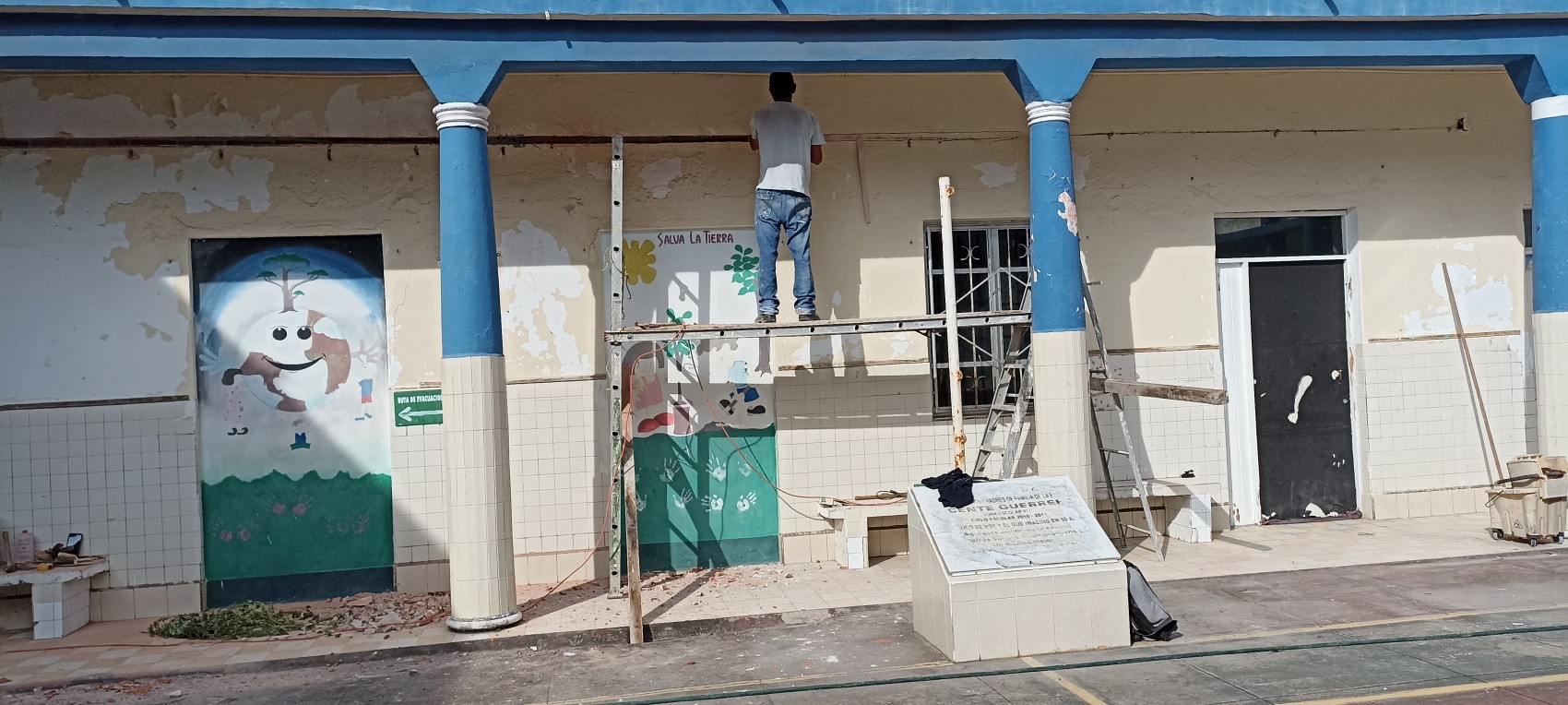 Posponen inicio del ciclo escolar en primaria de Veracruz por rehabilitación en proceso