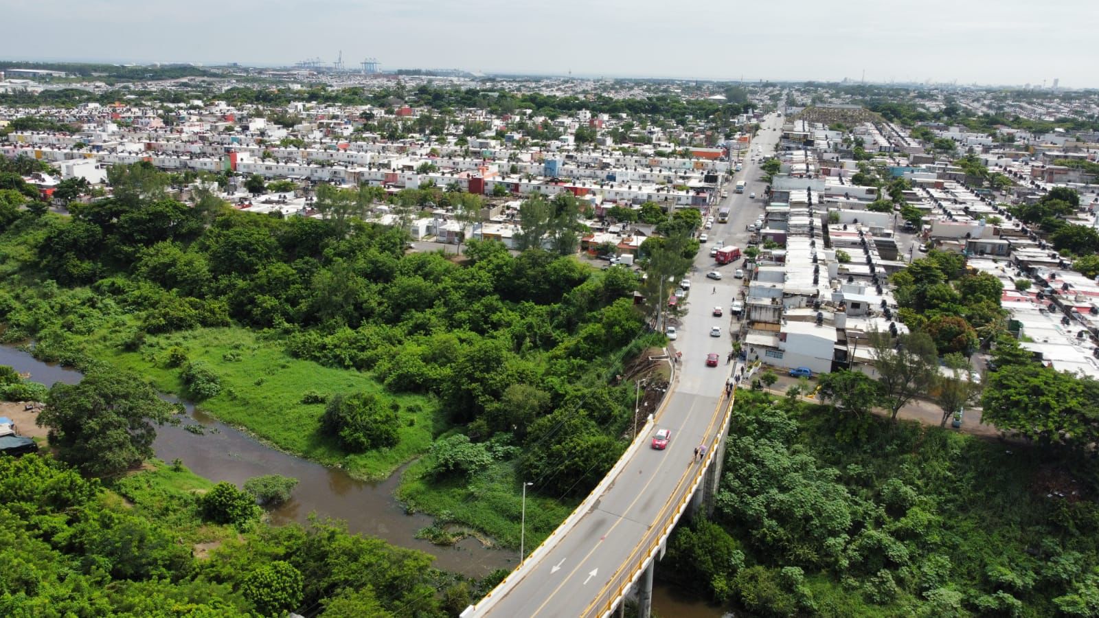Sin riesgo el puente Torrentes de la ciudad de Veracruz