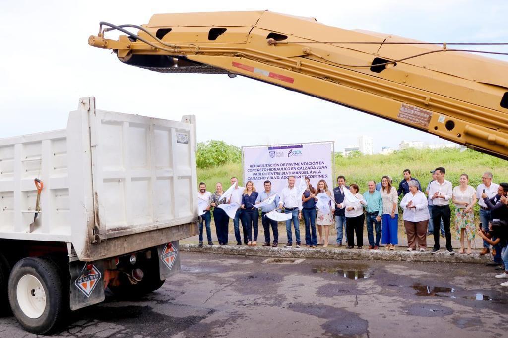 Pone el marcha alcalde JM Unánue la repavimentación en concreto hidráulico de la avenida Juan Pablo