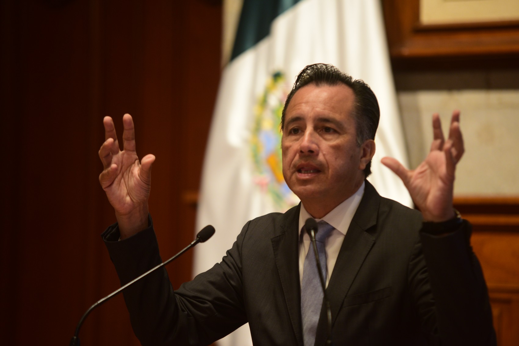 Cuitláhuac anuncia segunda dosis de vacuna Covid a jóvenes de 12 a 17 años
