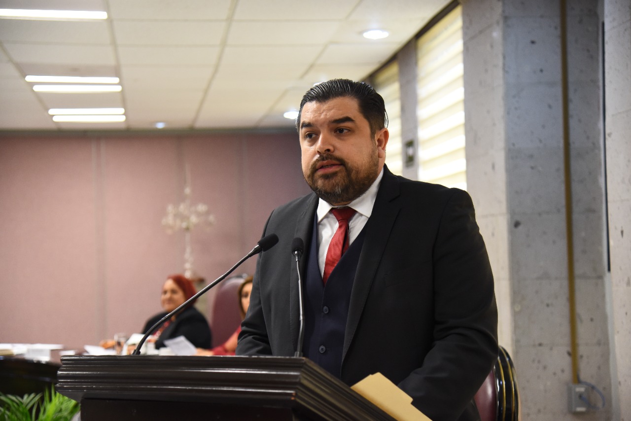 Diputado local elude opinar sobre violencia en Poza Rica; espera la postura oficial