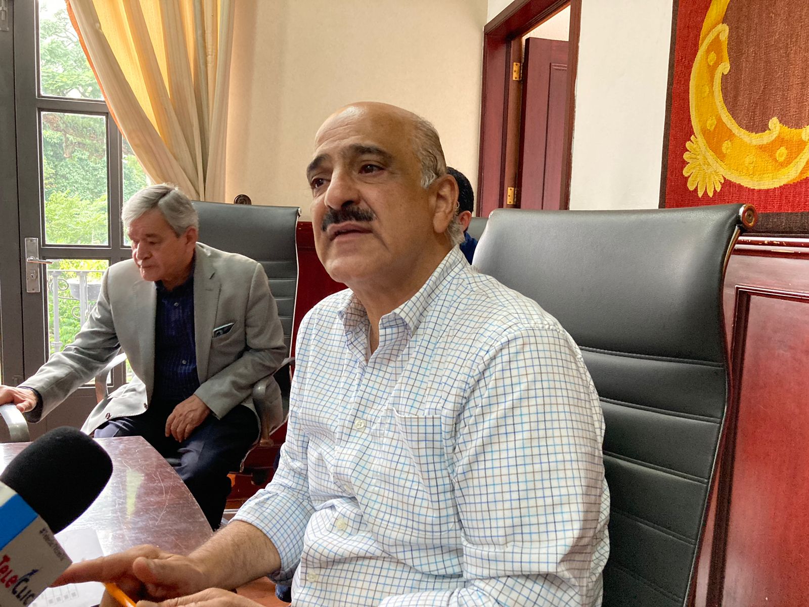 Ricardo Ahued niega que amigos sean beneficiarios de obra pública, denunciará a líder evangélico
