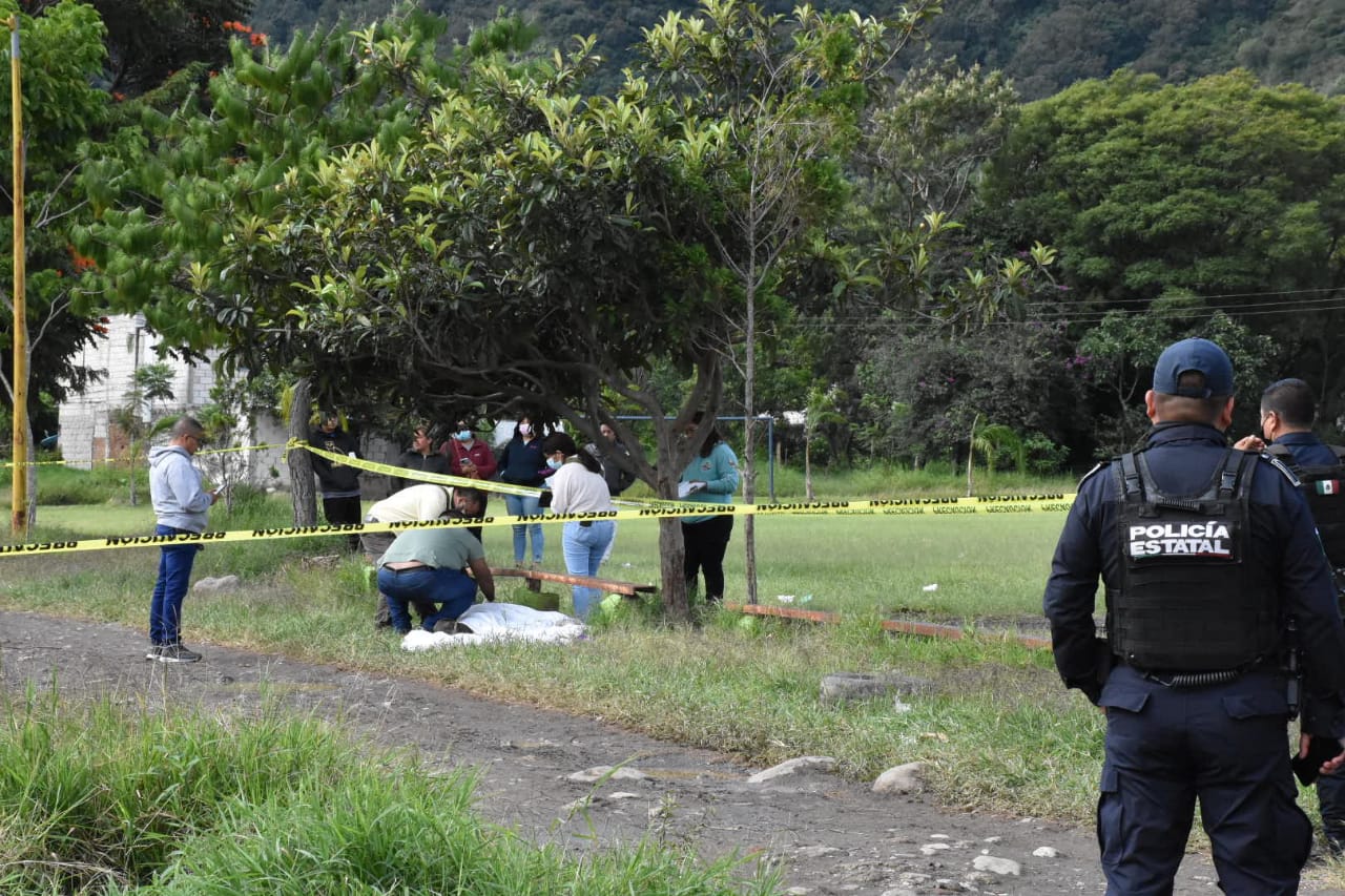 Localizan cadáver de hombre a junto a campo deportivo de Nogales