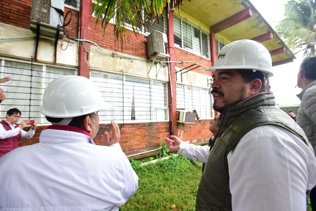 Dan banderazo de arranque de reconstrucción de oficinas de SEV en Coatzacoalcos