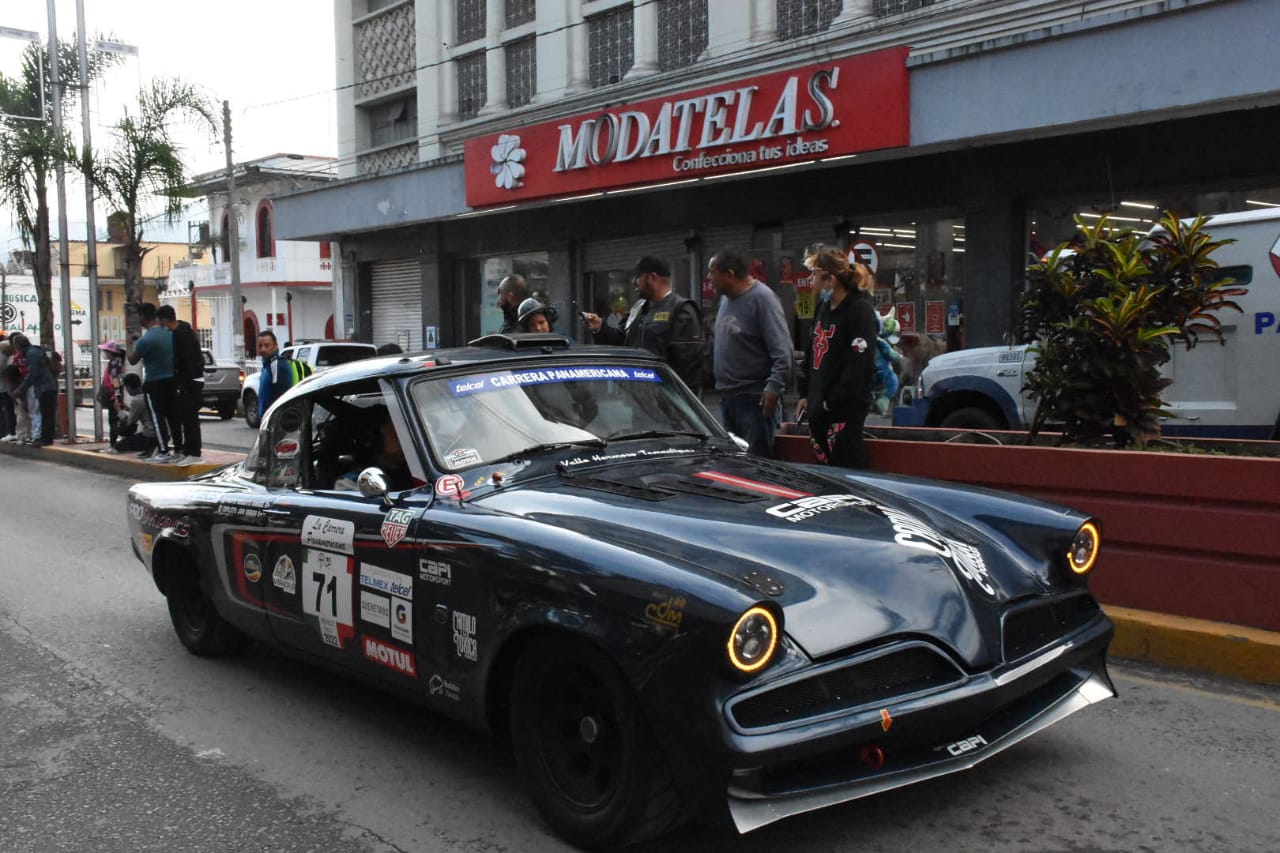 Carrera Panamericana hace escala en las Altas Montañas