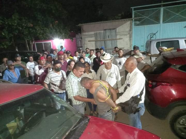 Casi linchan a presunto ladrón en Paso del Macho