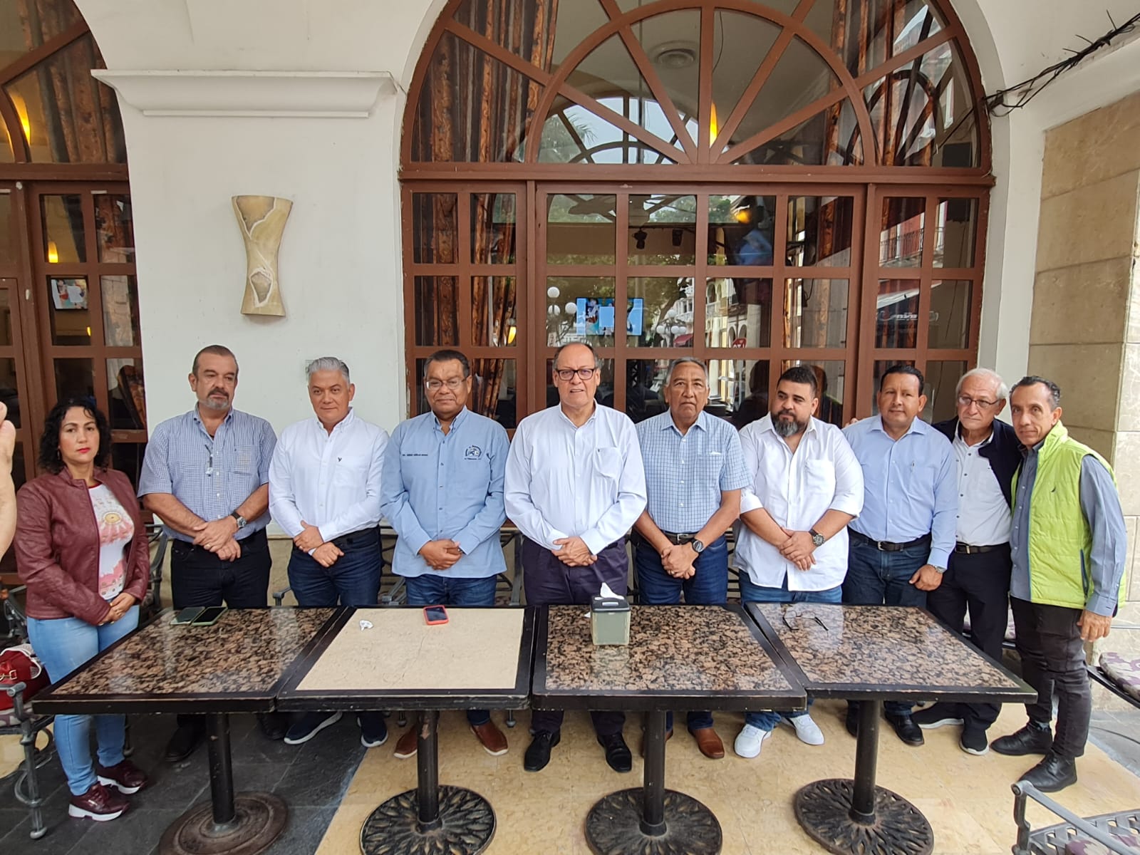 Se autodestapa ex presidente del Colegio de Ingenieros Civiles para presidir el CCE de Veracruz