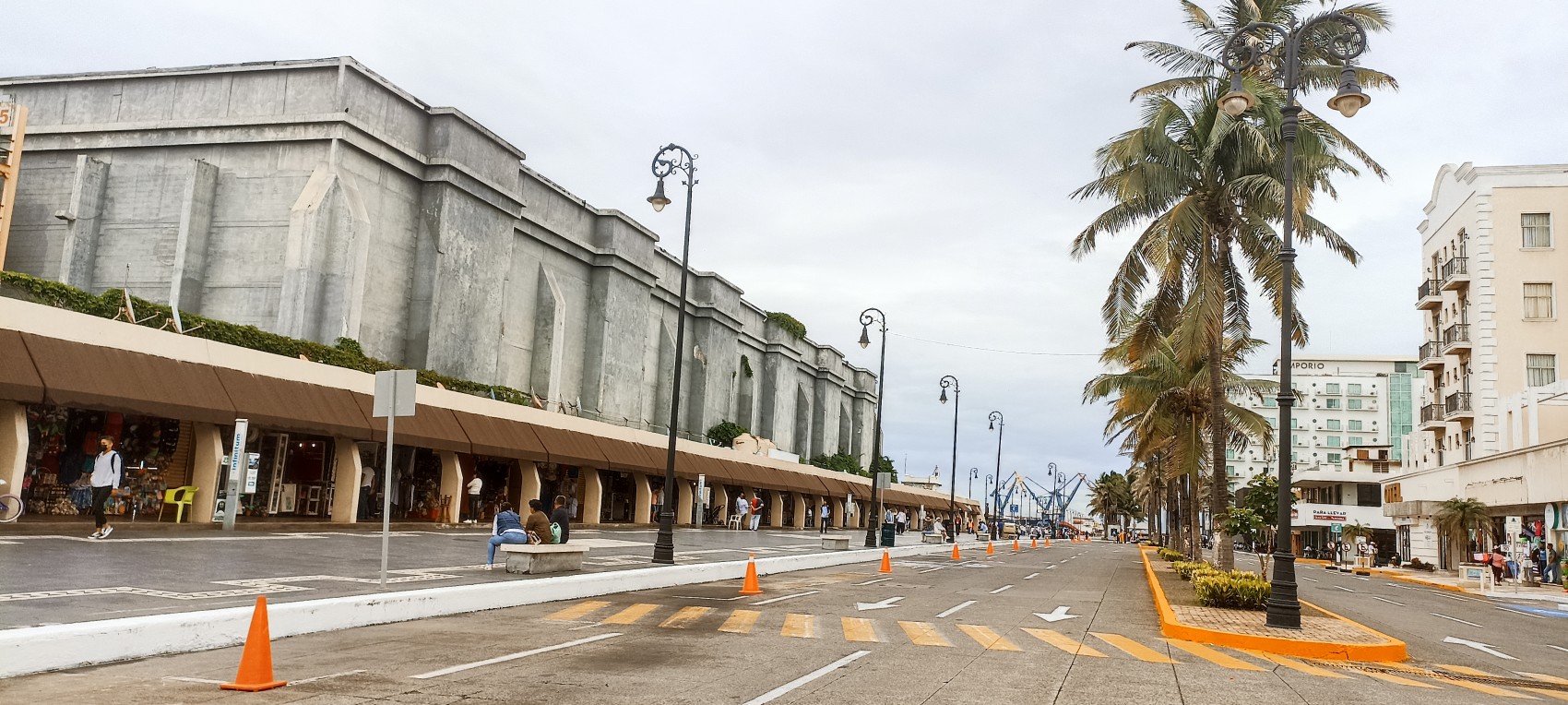 Mejora la imagen de Veracruz con retiro de ambulantes del malecón: Cometur