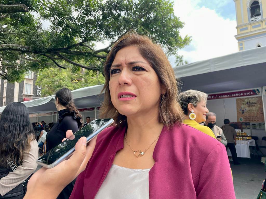 En Veracruz hay hechos y no dichos: Lourdes Juárez