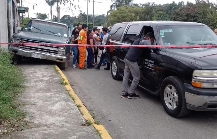 Hombre muere presuntamente de infarto al volante en Ixtaczoquitlán