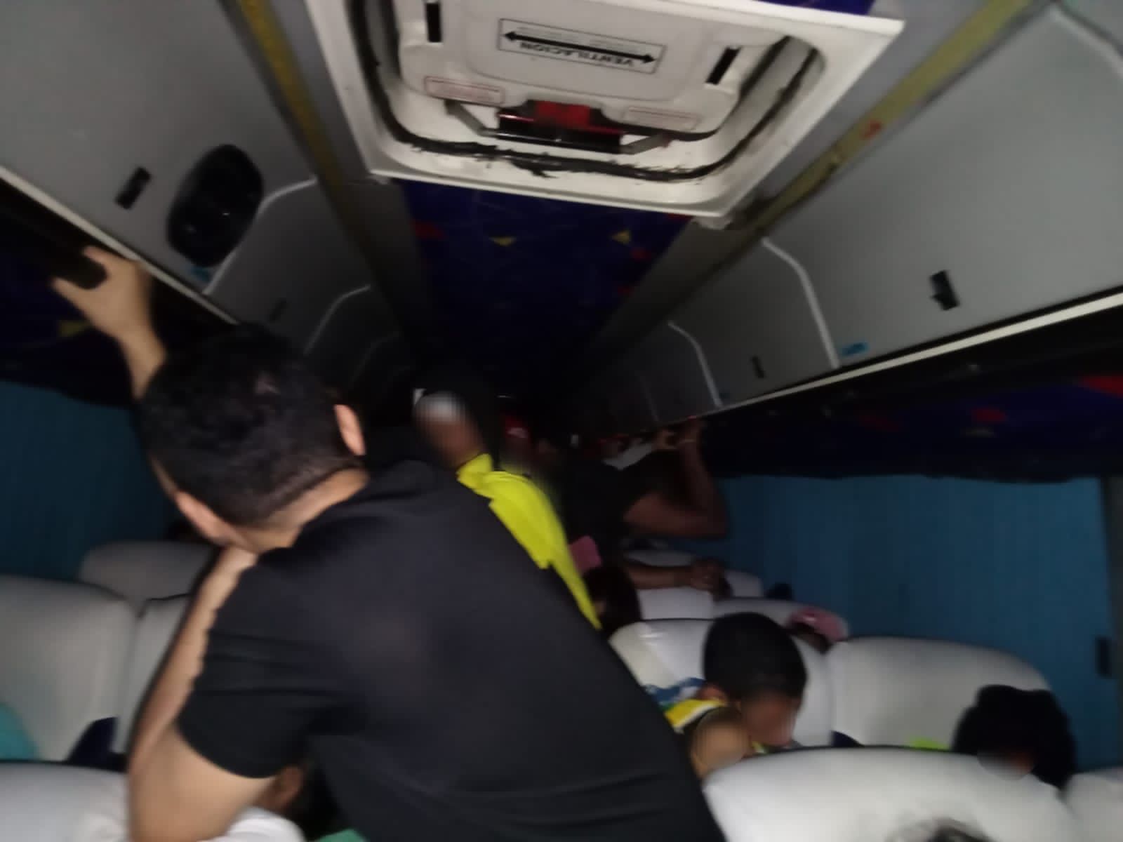 Aseguran a 72 migrantes en la zona centro y caen dos sujetos por tráfico de personas