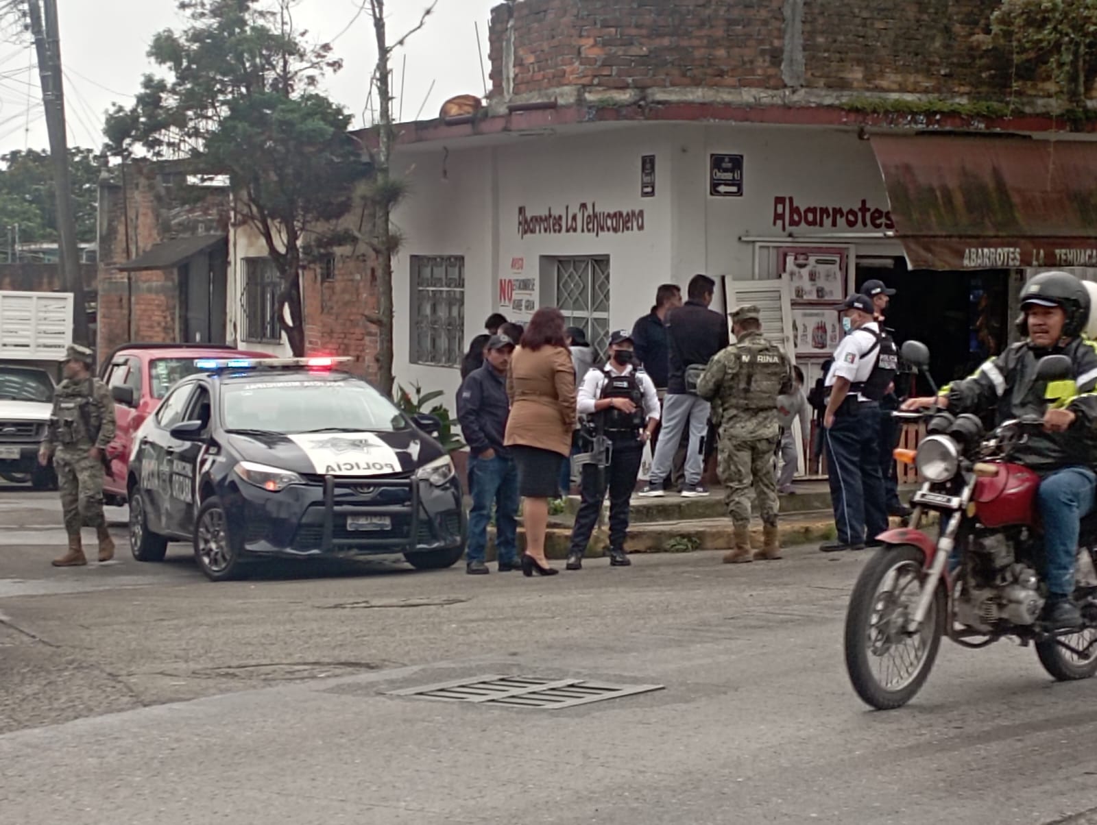 Levantan a mujer en centro comercial de Mariano Escobedo