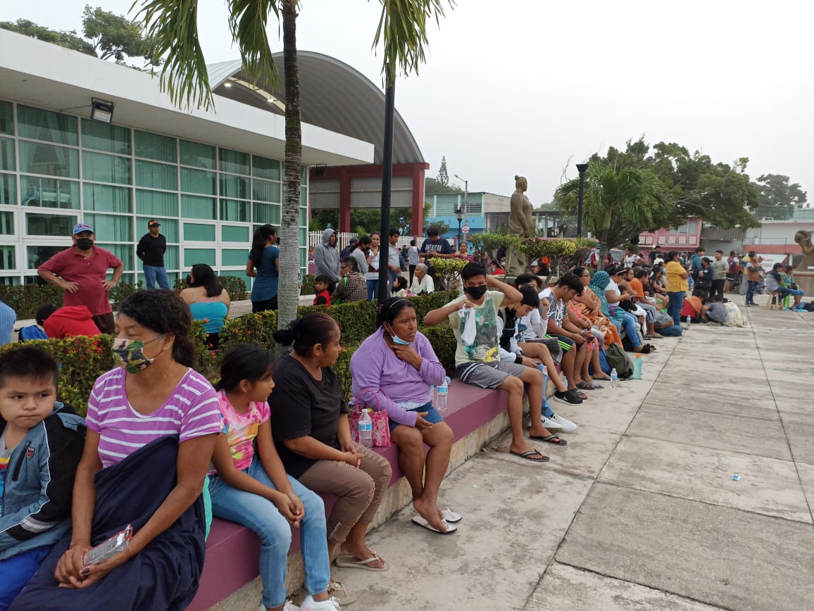 Mantienen cerco de 1.5 km en Nanchital por fuga de amoniaco, hay mil evacuados