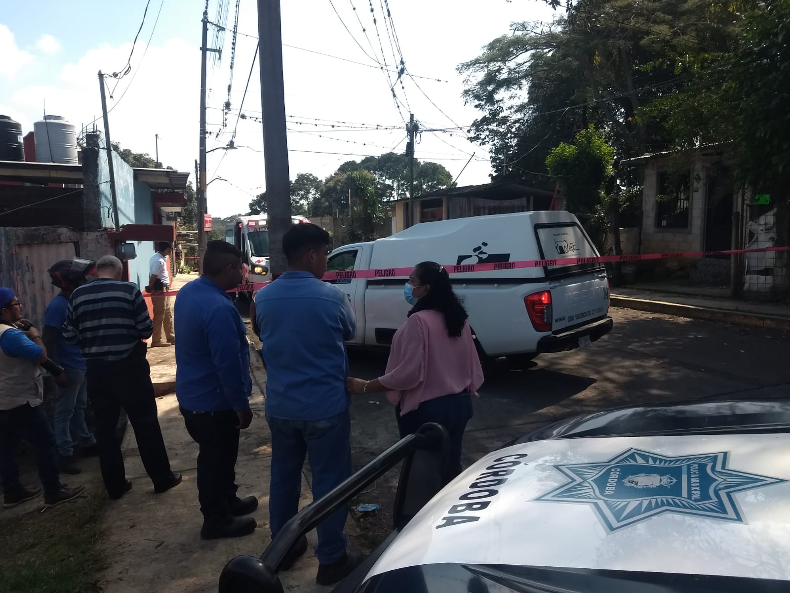 Trabajador de tv por cable muere al tocar cables de energía eléctrica en Córdoba