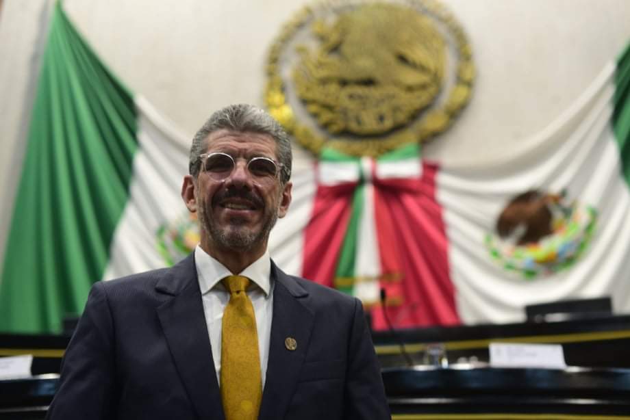 Titular de Sedecop comparece casi en solitario sin diputados