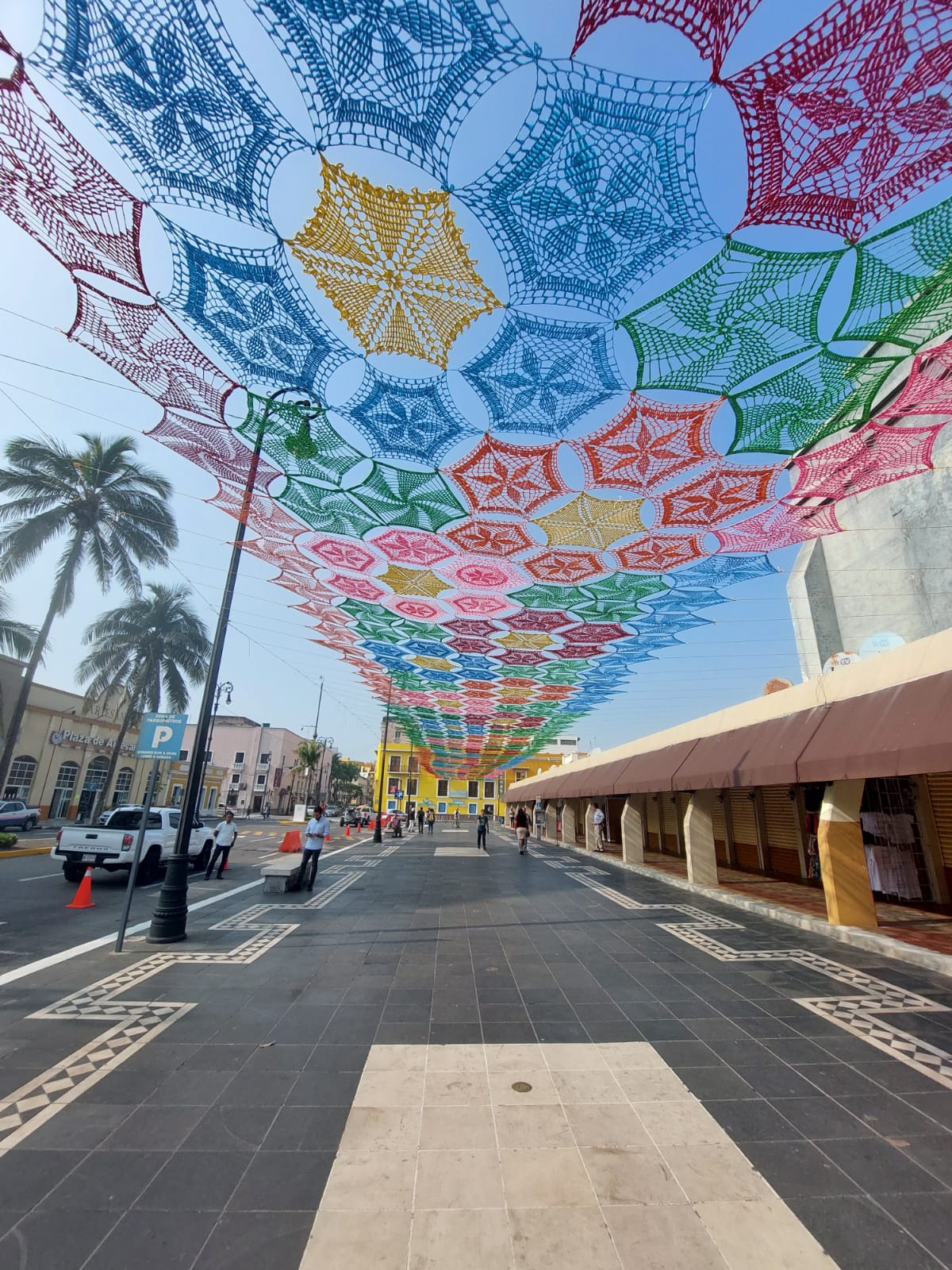 Instalan tapete aéreo en el malecón de Veracruz