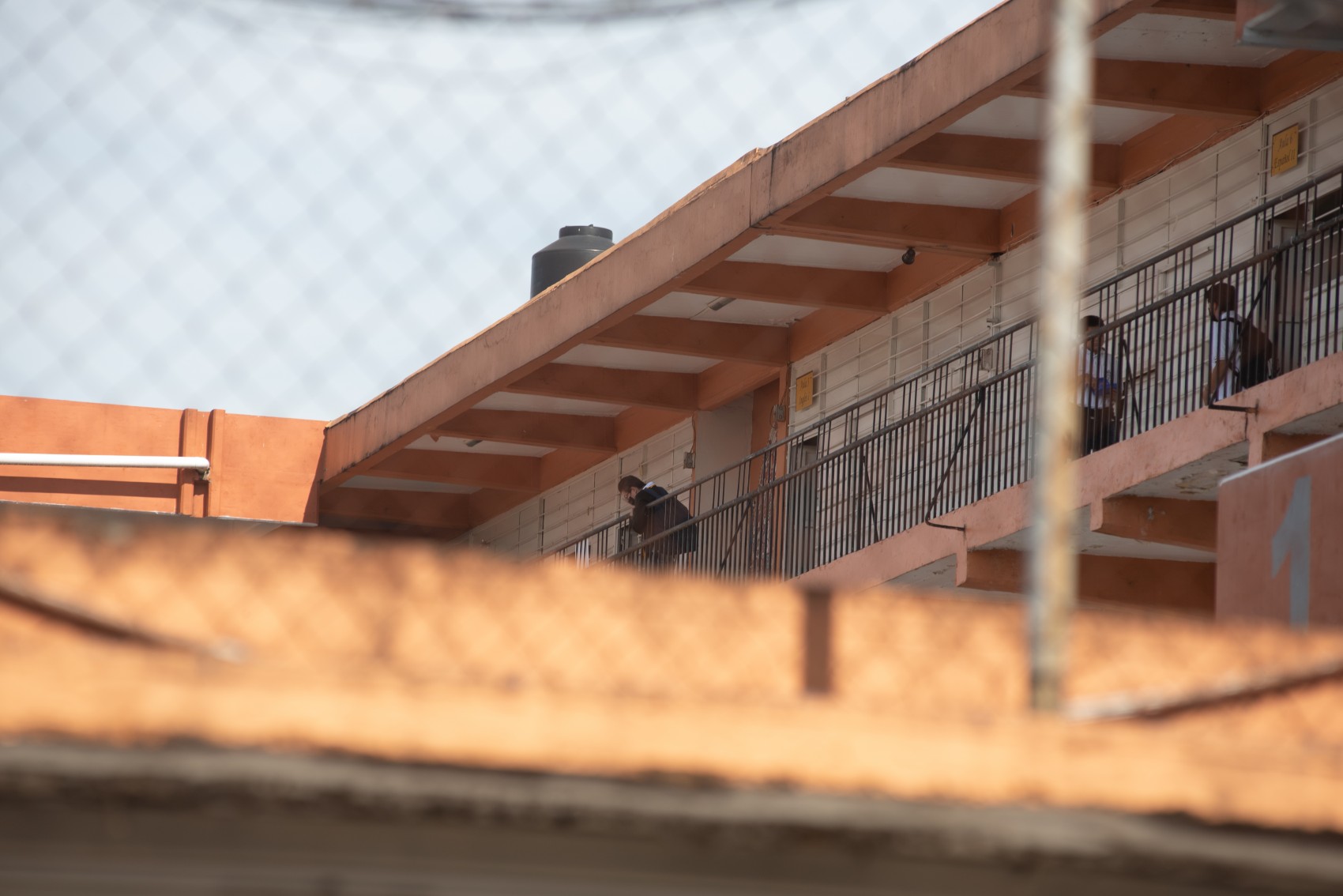 Estudiante cae desde el segundo piso en secundaria de Xalapa; fue hospitalizado