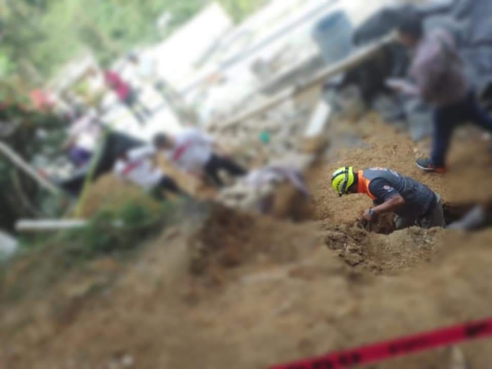 Albañil muere sepultado en obra en Zongolica