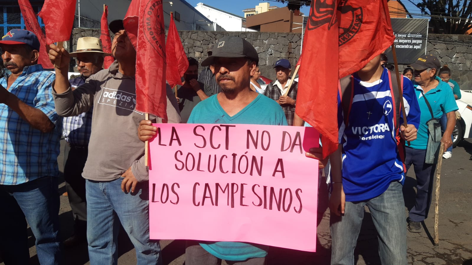 SCT adeuda indemnización a 138 campesinos por construcción de libramiento Xalapa-Perote