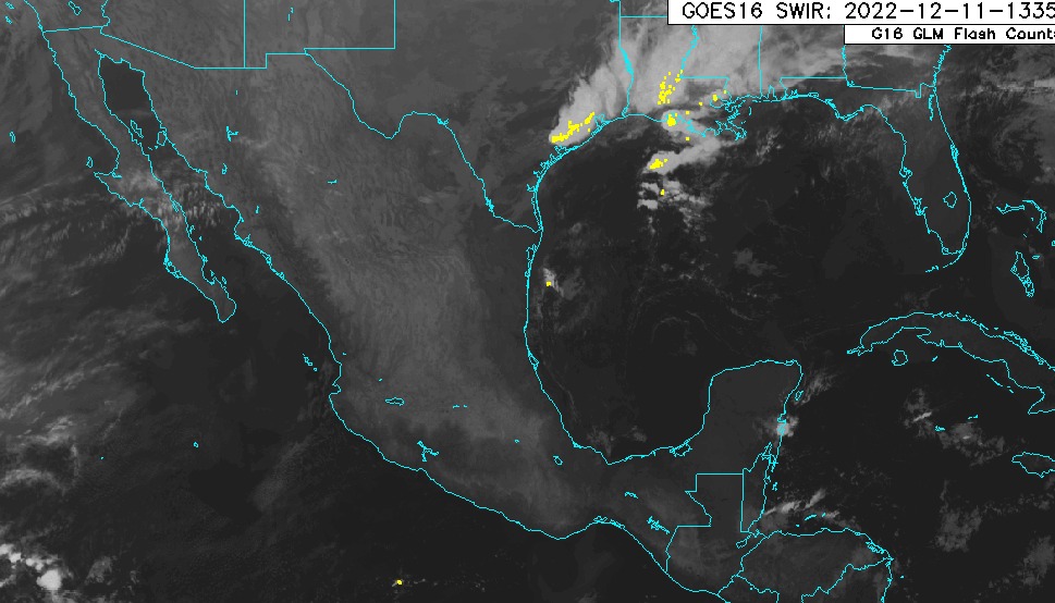 Domingo cálido y cielo despejado en Veracruz