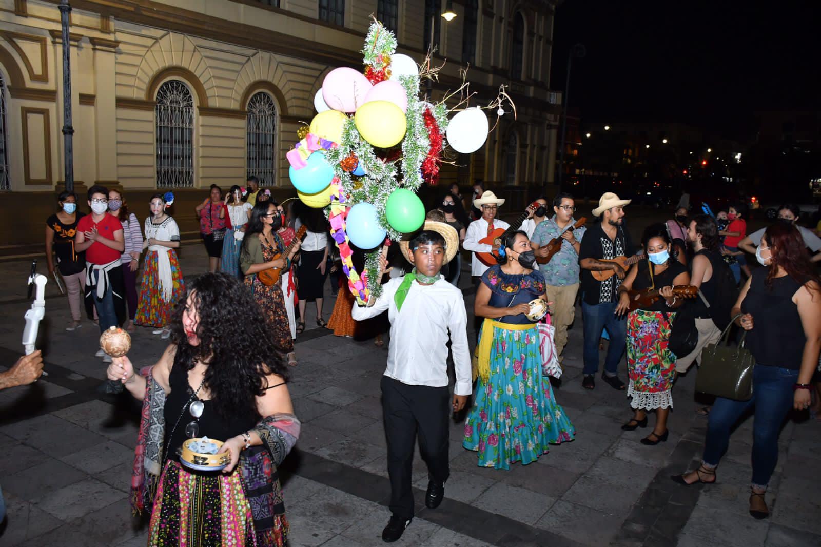 Vive nuestras tradiciones decembrinas en el Jolgorio navideño este viernes