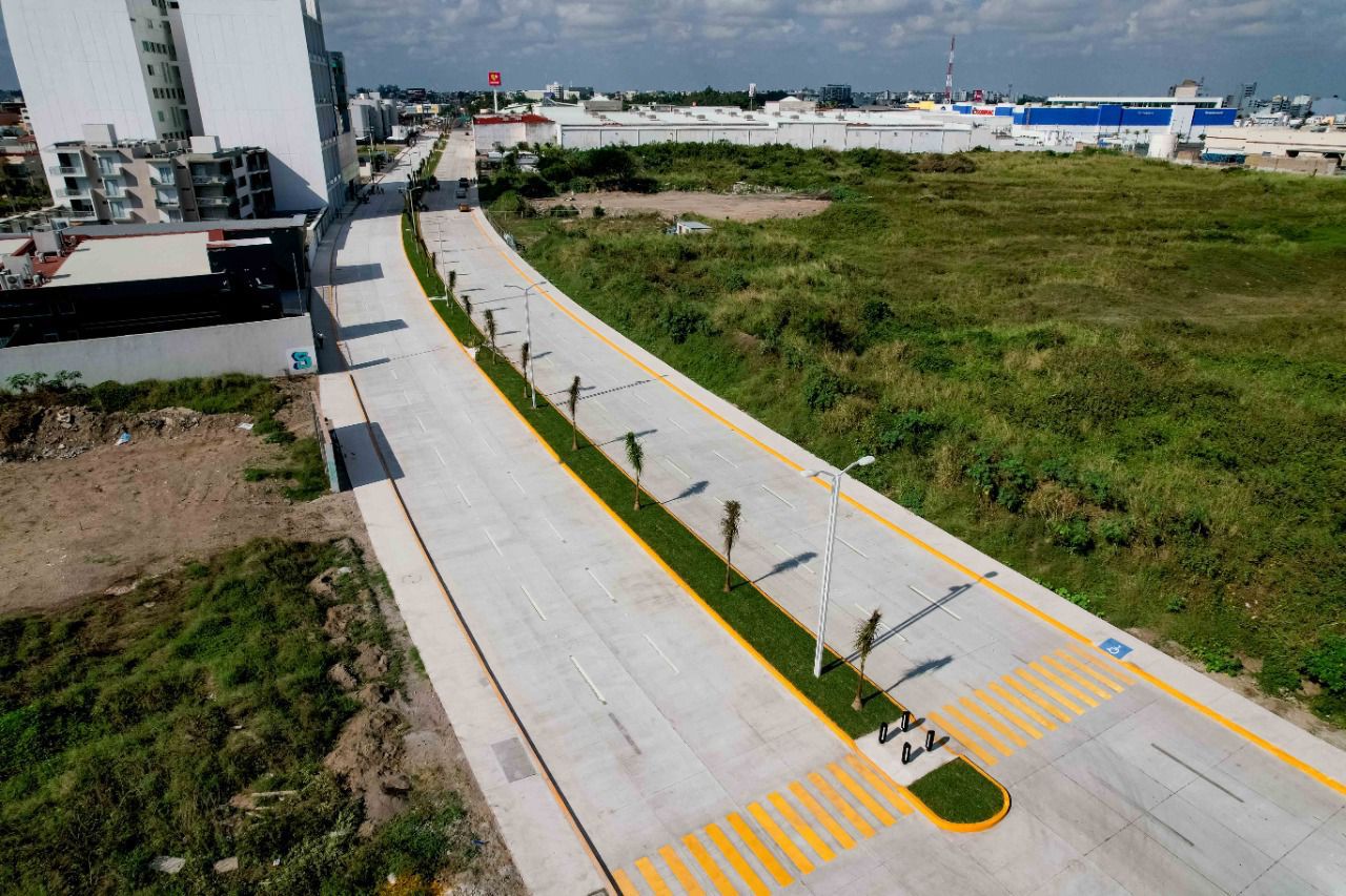 Inaugura Alcalde JM Unánue, la primera etapa de pavimentación de la Avenida Juan Pablo II