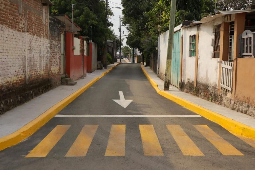 Inaugura Unánue pavimentación de la calle Barranca del Muerto en la Ampliación Villa Rica