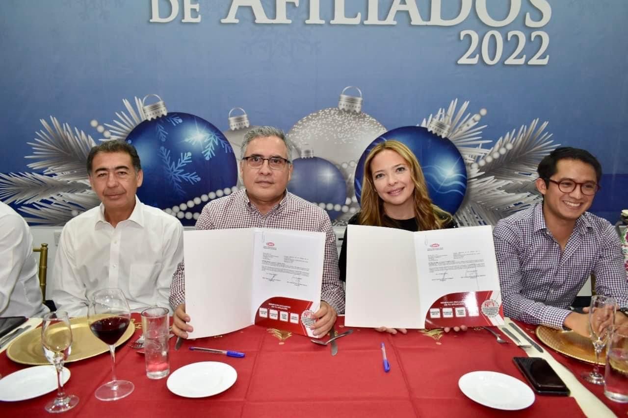 Firman CMIC Veracruz y Constellation convenio para dotar de obras y acciones a comunidades