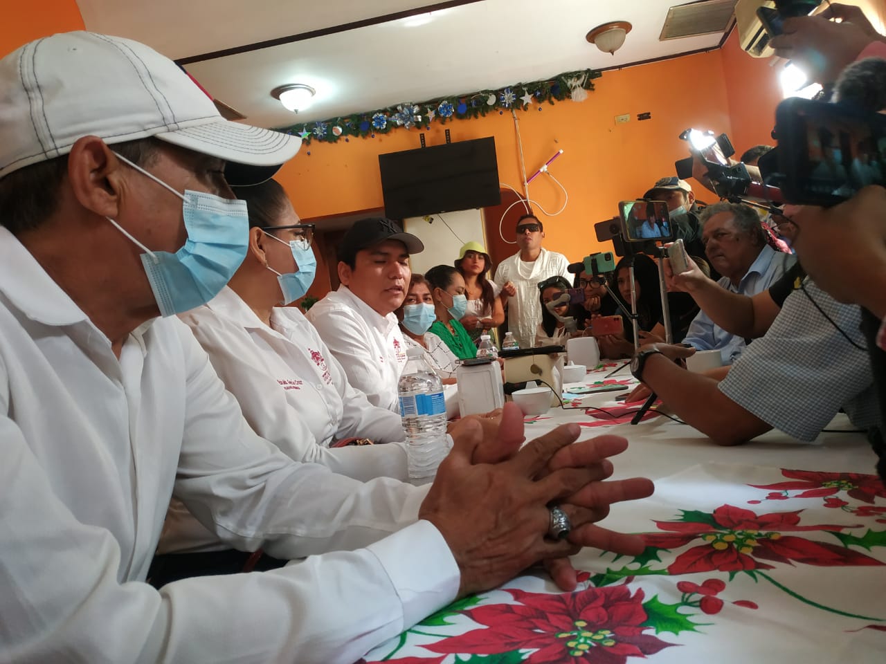 Ediles de Sayula de Alemán son amenazados por la alcaldesa Lorena Sánchez Vargas