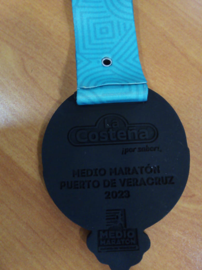 Chalchiuhtlicue es la medalla conmemorativa del Medio Maratón Puerto de Veracruz 2023