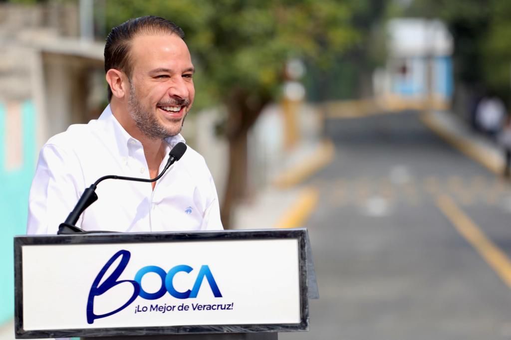 Unánue gestiona instalación de escolleras para evitar socavamiento del bulevar Ávila Camacho