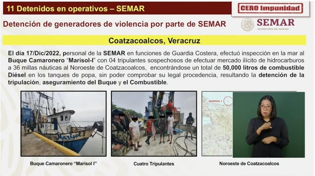 Semar asegura barco con huachicol en Coatzacoalcos