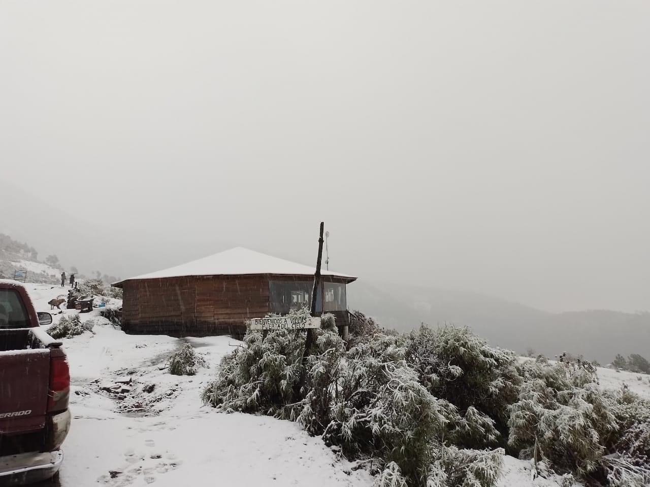 Nevada en el Pico de Orizaba pone en alerta a 10 mil habitantes de comunidades