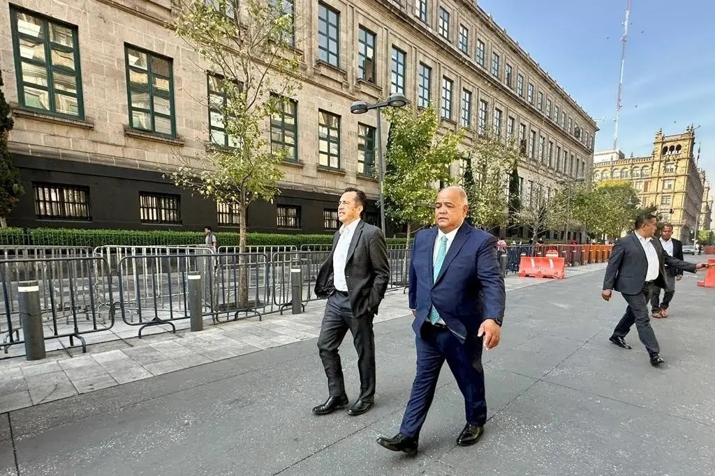 Cuitláhuac García se reúne con AMLO en Palacio Nacional