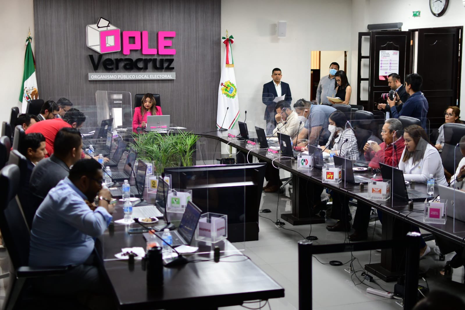 OPLE pedirá carta a candidatos para acreditar que no son violentadores o deudores alimentarios