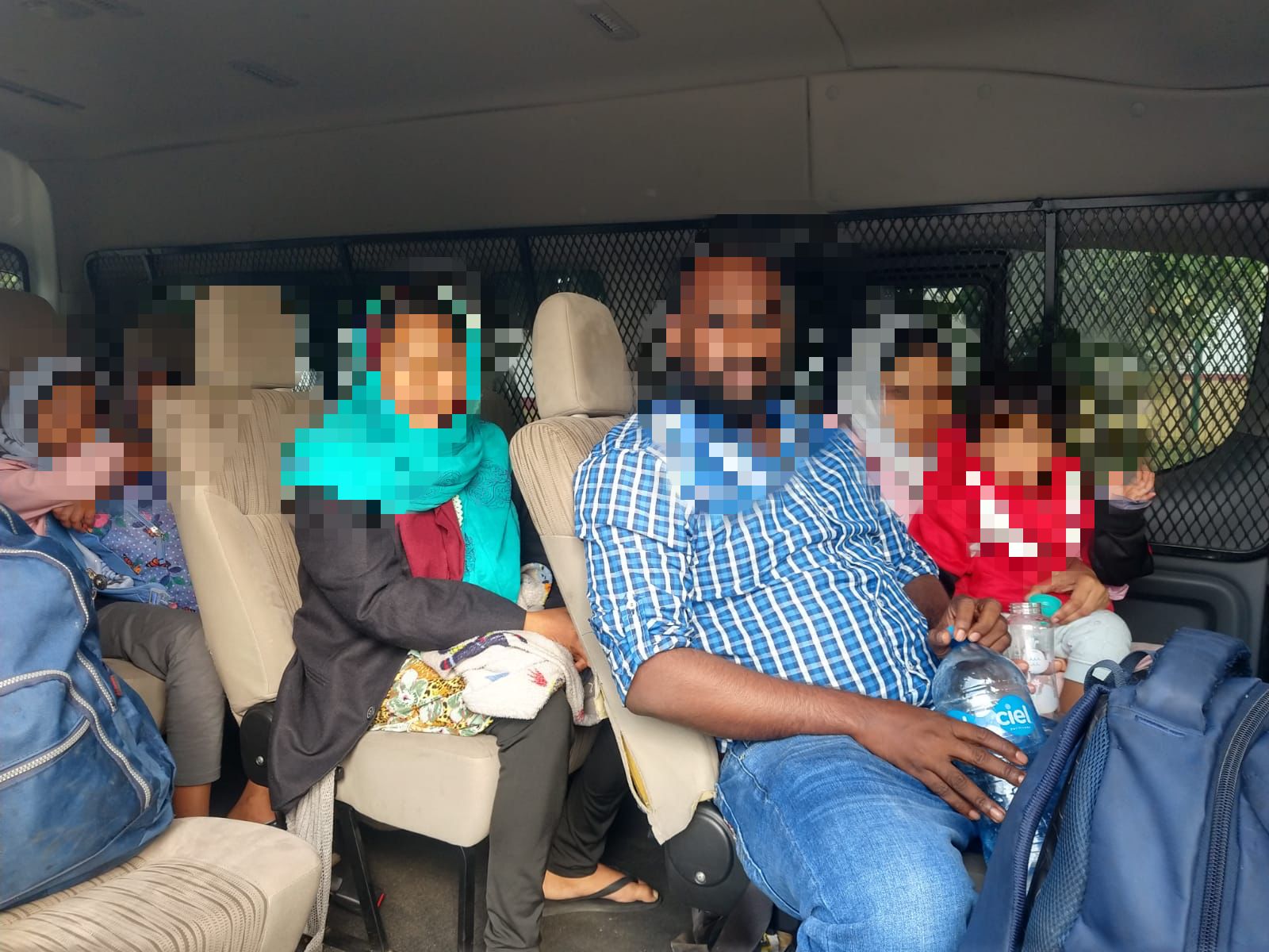 Aseguran a 28 migrantes centroamericanos en la zona centro