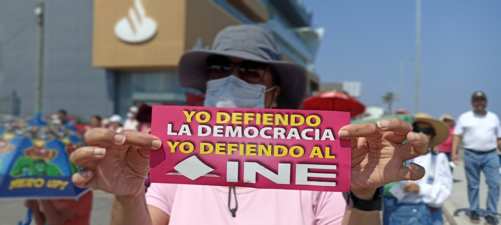 INE interpone juicio de amparo por cese de secretario ejecutivo