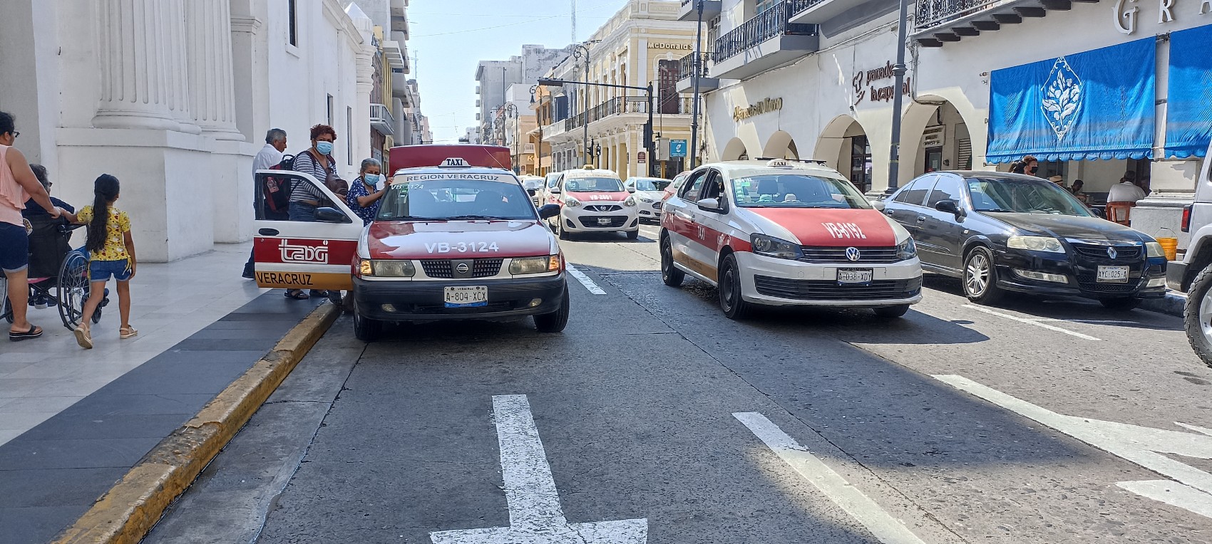 Taxistas a favor de la revista vehicular, se evitará la duplicidad de números económicos, señala