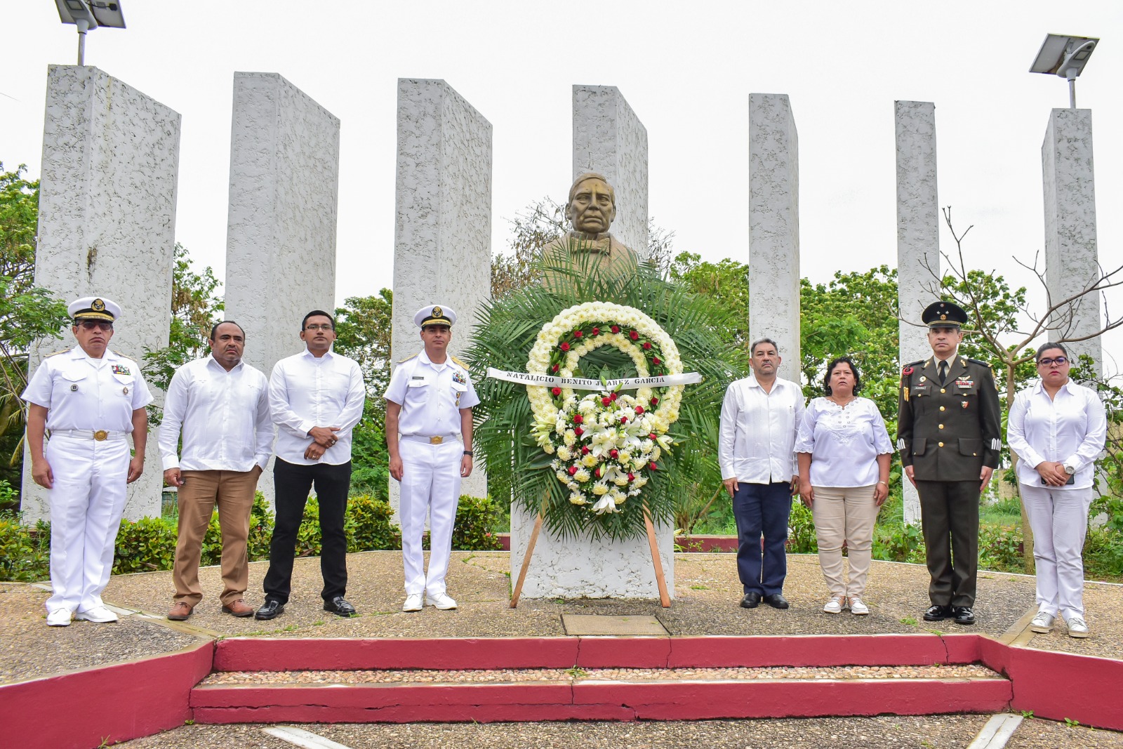 Conmemoran 217 aniversario del Natalicio de Benito Juárez