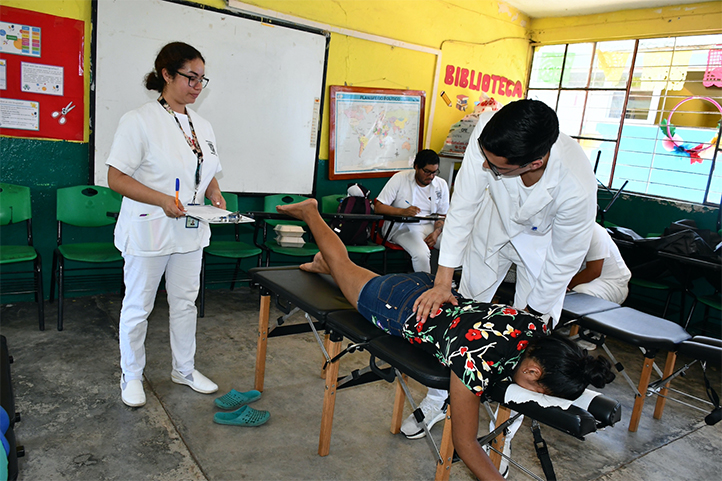 Fuerte rezago en salud en Ignacio de la Llave, apenas 4 centros dan atención a 32 comunidades