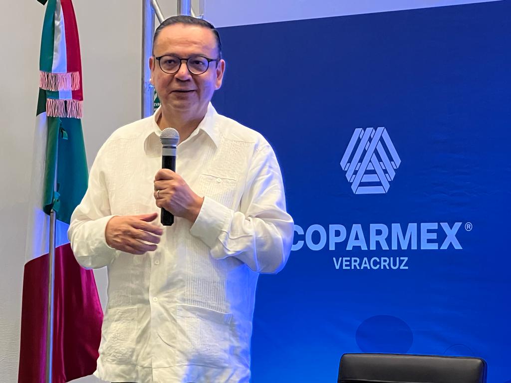 INE está mejor con Taddei que con Bartlett: senador Germán Cáceres